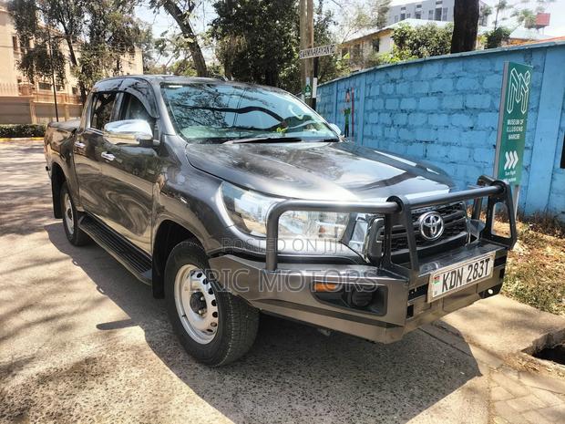 Toyota Hilux 2017 Black