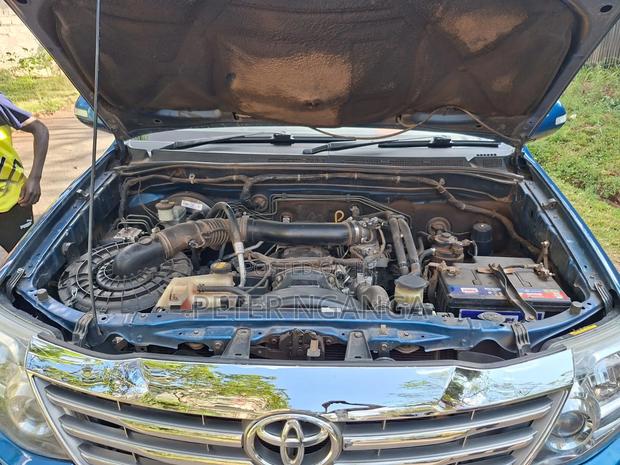 Toyota Fortuner 3.0 D AWD 2012 Blue