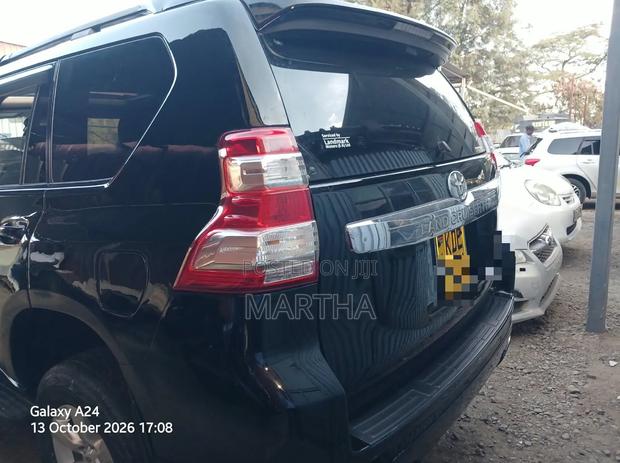 Toyota Land Cruiser 2014 Black