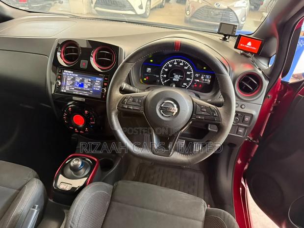 Nissan Note 1.2 Hybrid NISMO 2019 Red