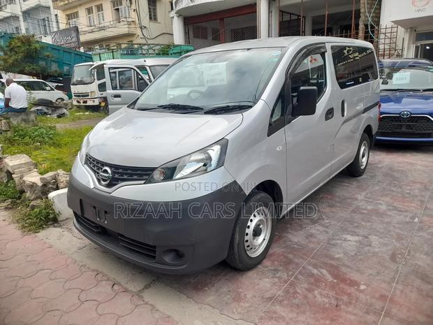Nissan NP200 2020 Silver