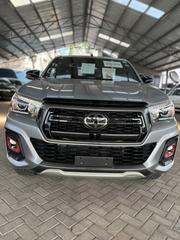 Toyota Hilux 2019 Silver for sale