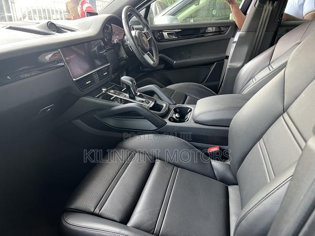 Porsche Cayenne 2020 White