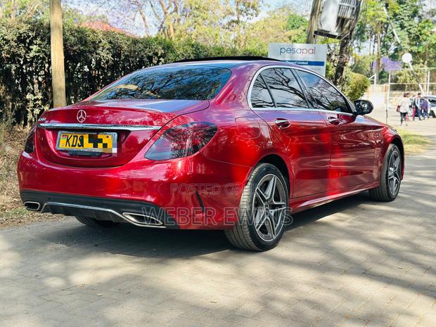 Mercedes-Benz C200 2019 Maroon