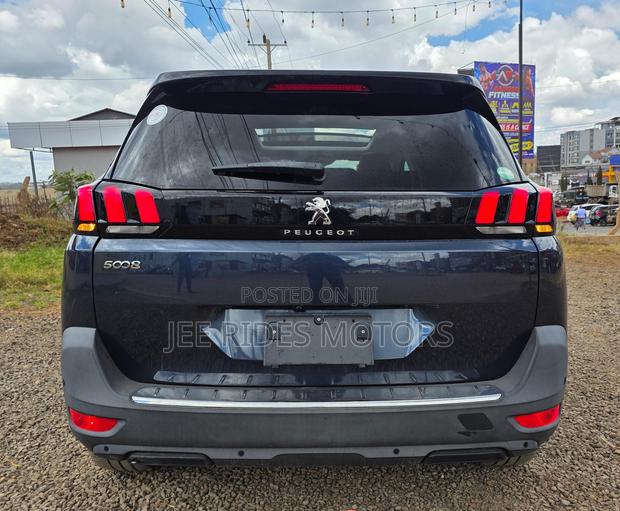 Peugeot 5008 1.6 BlueHDi 120 2019 Blue