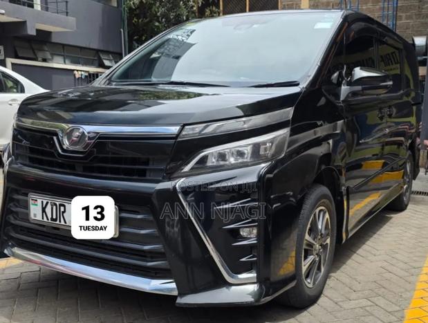 Toyota Voxy 2018 Black