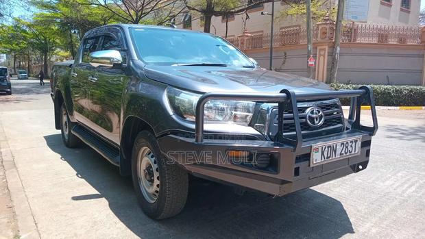Toyota Hilux Revo Single Cab Deisel 2.8 AWD 2017 Brown