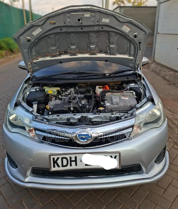 Toyota Corolla Fielder 2015 Silver