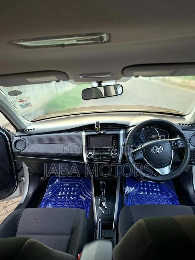 Toyota Corolla Fielder 2015 Silver