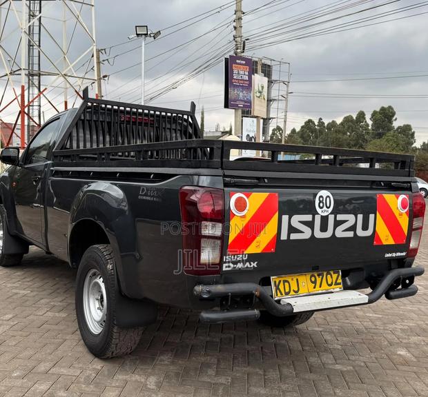 Isuzu D-MAX 2022 Blue