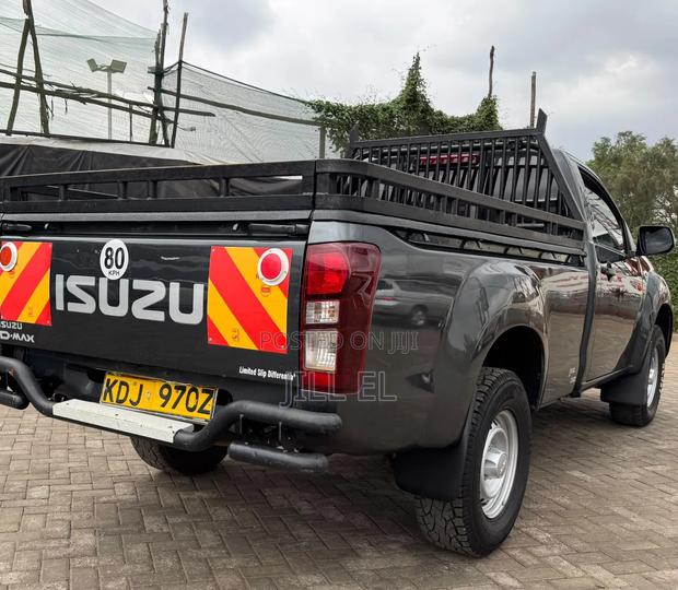 Isuzu D-MAX 2022 Blue