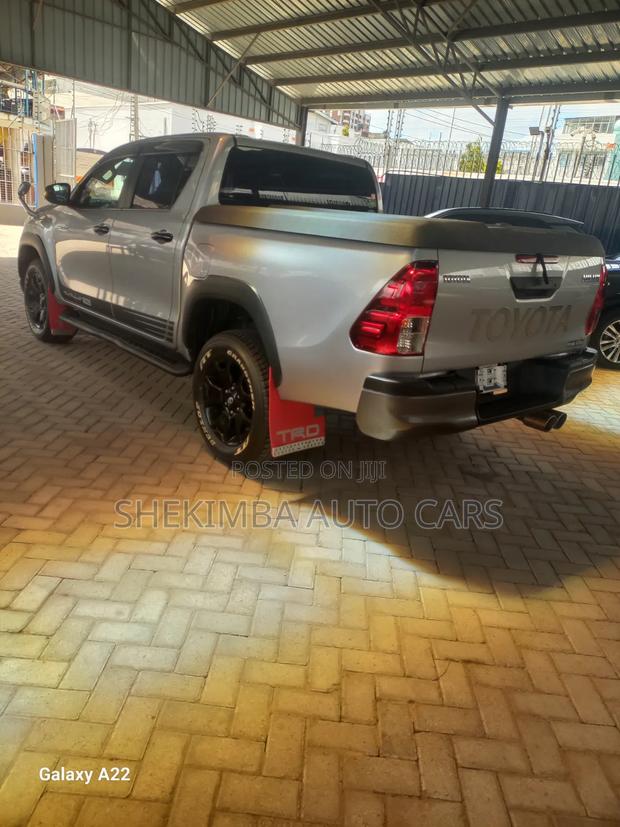 Toyota Hilux 2.4 Diesel 2020 Gray