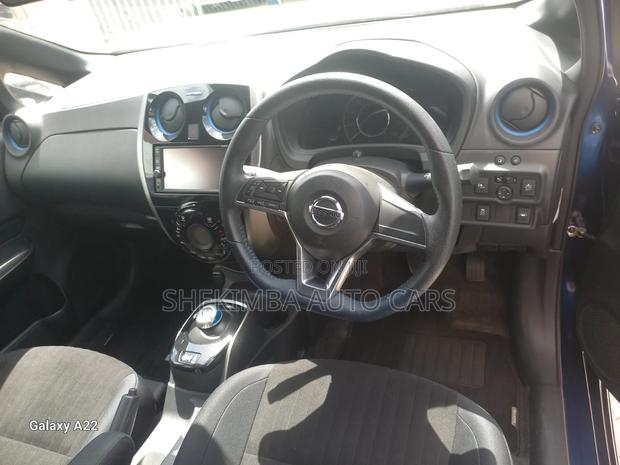 Nissan Note 1.2 Hybrid 2020 Blue