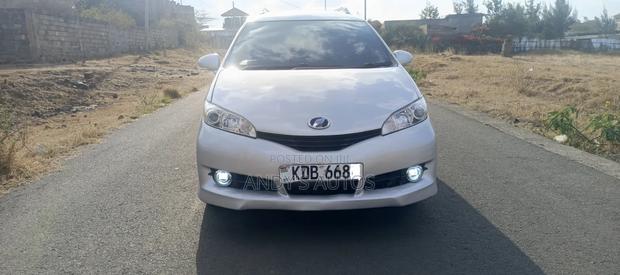 Toyota Wish 2015 Silver
