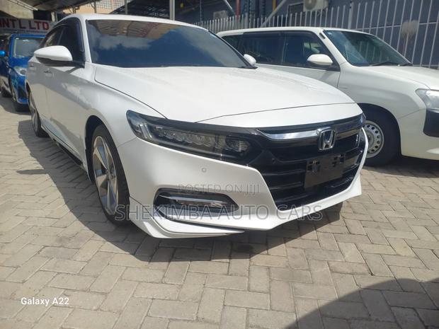 Honda Accord Hybrid 2020 White