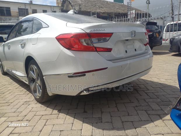 Honda Accord Hybrid 2020 White