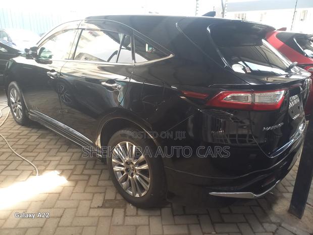 Toyota Harrier 2.0 2020 Black