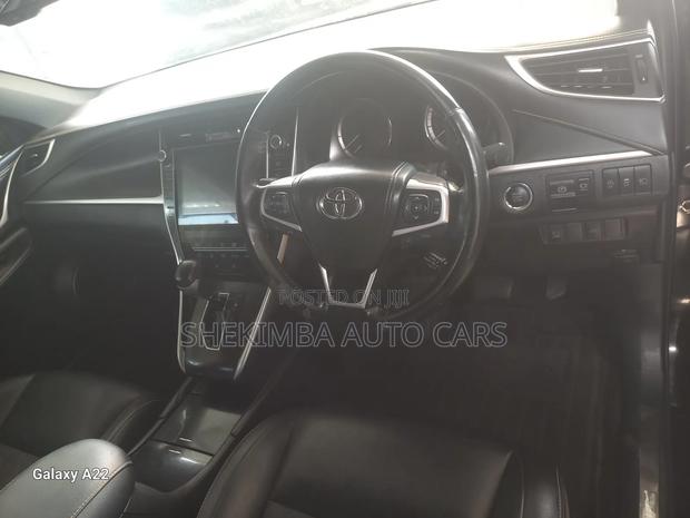 Toyota Harrier 2.0 2020 Black
