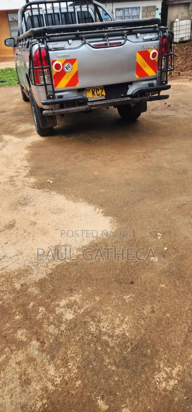 Toyota Hilux 2020 Silver