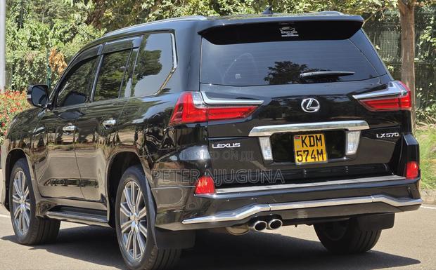 Lexus LX 570 (5 seats) AWD 2016 Black