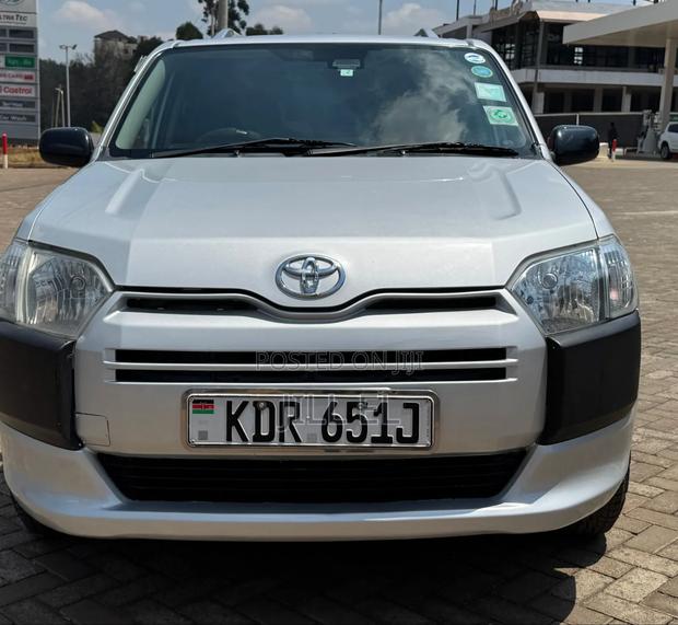 Toyota Succeed 2018 Silver