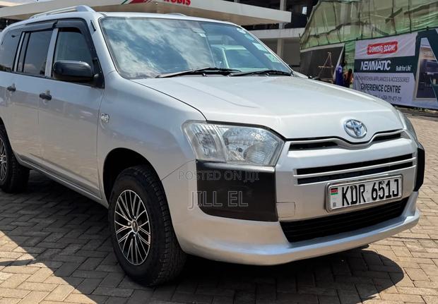 Toyota Succeed 2018 Silver