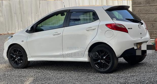 Mazda Demio 2012