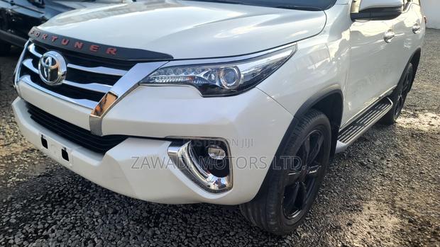 Toyota Fortuner 2019 White