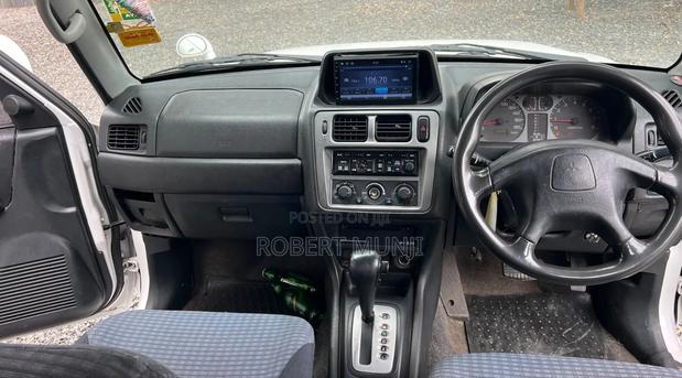 Mitsubishi Pajero IO 2000 White