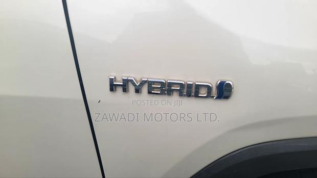 Toyota RAV4 2019 White