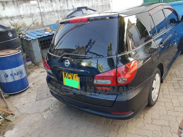 Nissan Advan 2012 Black