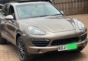 Porsche Cayenne 2014 Gold for sale