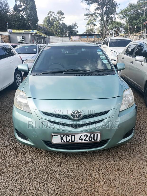 Toyota Belta 2010 Gray