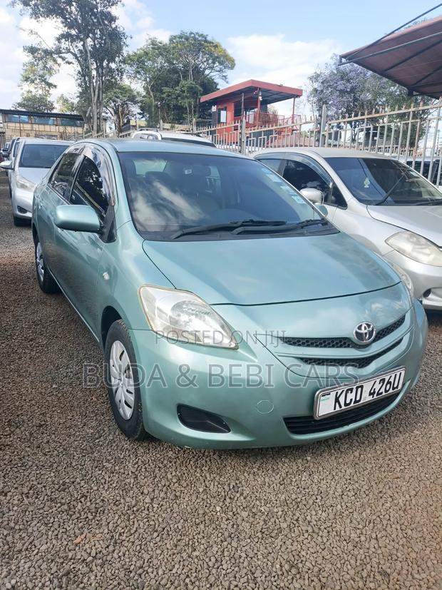 Toyota Belta 2010 Gray