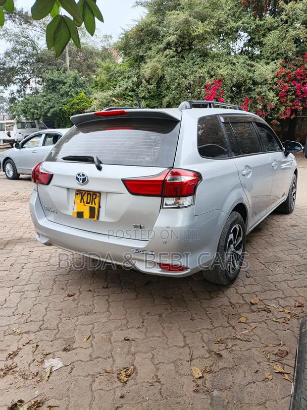 Toyota Corolla Fielder 2016 Gray