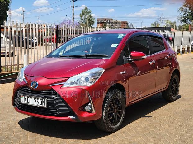 Toyota Vitz 1.5 FWD 5dr 2019 Red