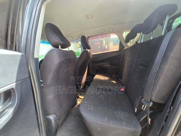 Toyota Ractis 2012 Black