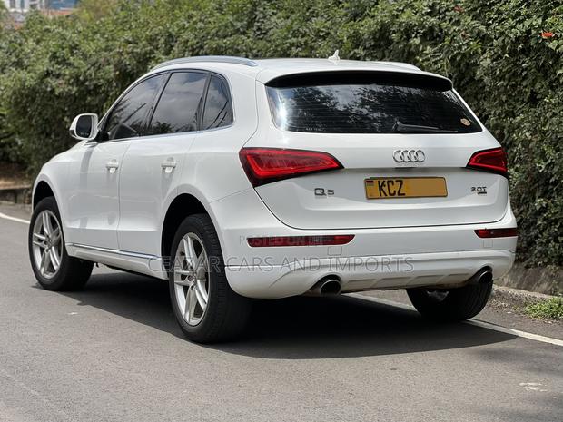 Audi Q5 2.0T Premium Quattro 2012 White