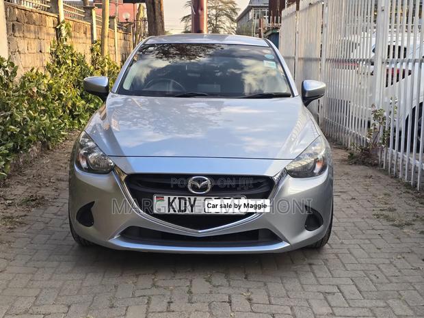 Mazda Demio 2019 Silver