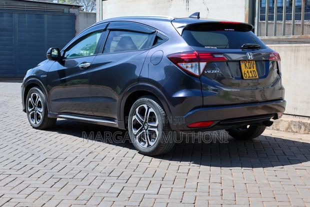 Honda Vezel 2018 Black