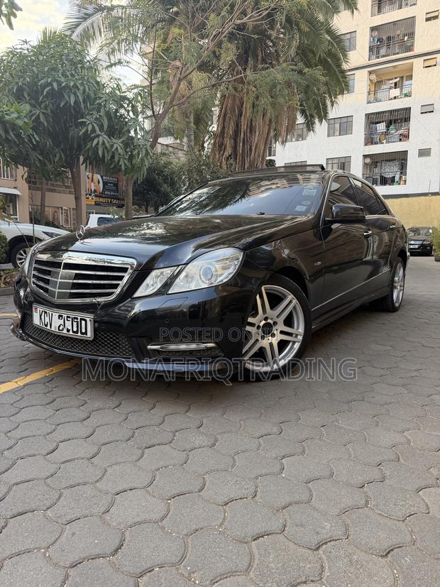 Mercedes-Benz E250 2012 Black