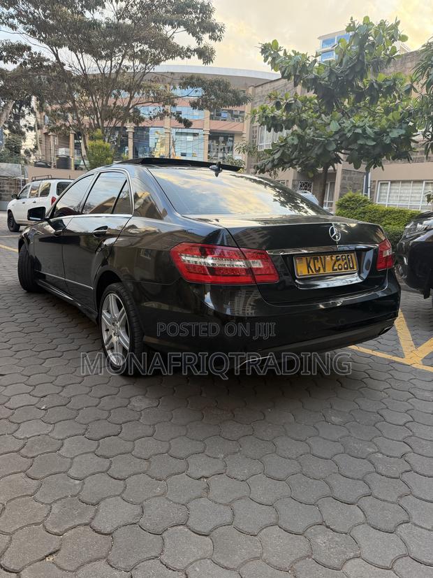 Mercedes-Benz E250 2012 Black