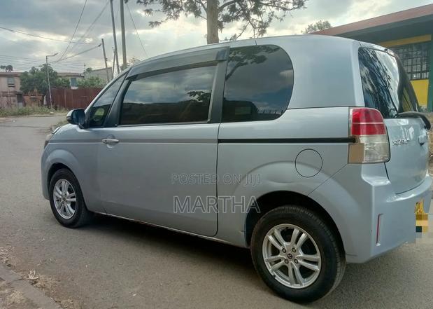 Toyota Spade 2015 Gray