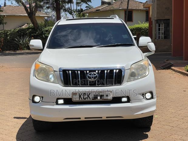 Toyota Land Cruiser Prado 2010 White