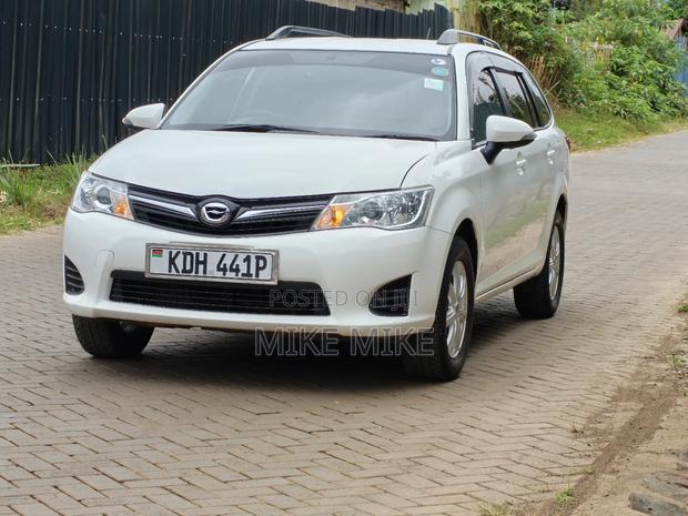 Toyota Corolla Fielder 1.5 Petrol FWD 2015 White