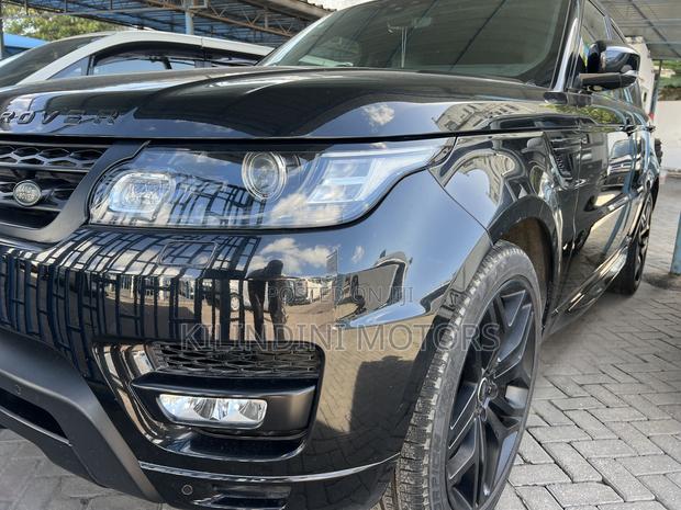Land Rover Discovery Sport 2018 Black