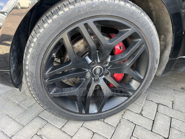 Land Rover Discovery Sport 2018 Black