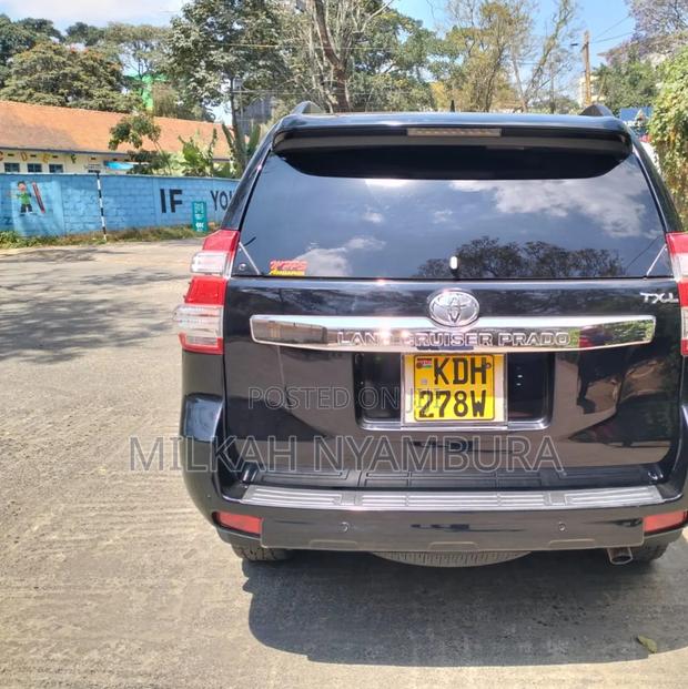 Toyota Land Cruiser Prado 2015 Black