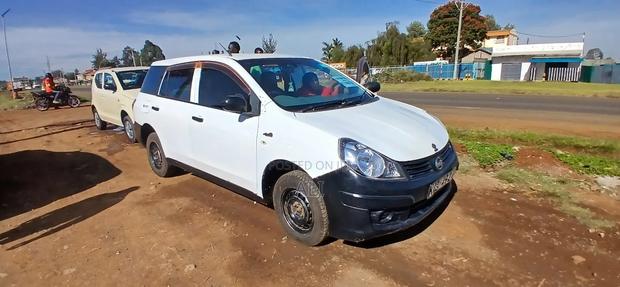 Nissan Advan 2007 White