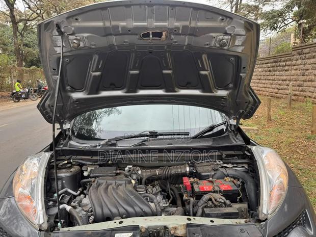 Nissan Juke 2012 Silver